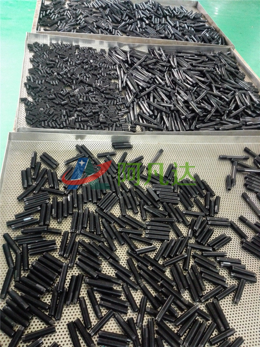 鏡面發(fā)黑現(xiàn)場應用圖片